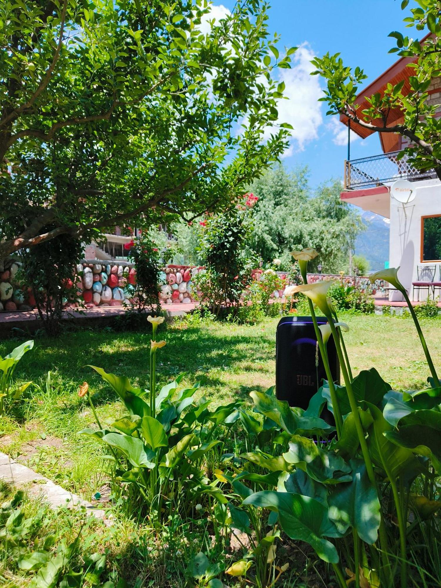 Melody Orchard Cottage Jagatsukh Kültér fotó